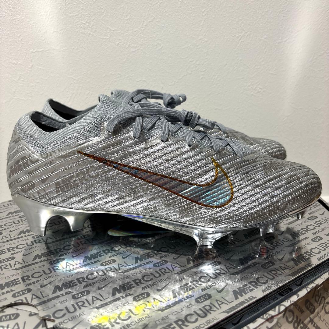 【世界2,500足限定】NIKE Mercurial Zoom Vapor 15