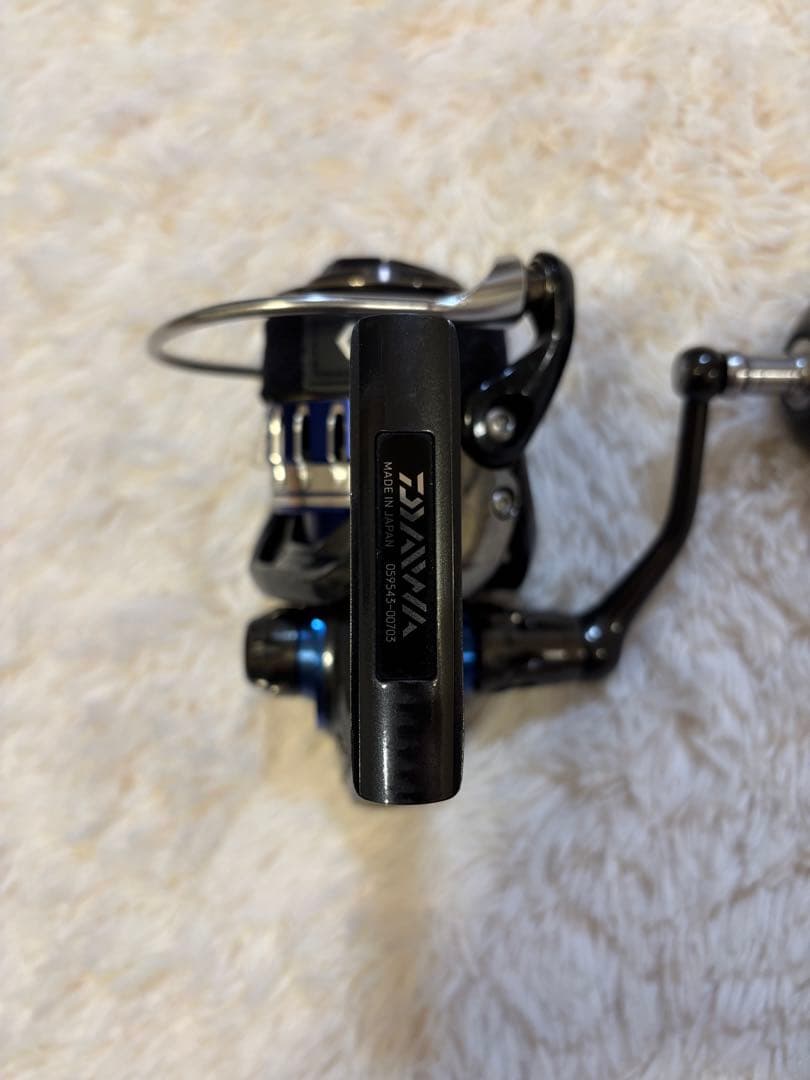 DAIWA 15 SALTIGA 4000 スピニングリール