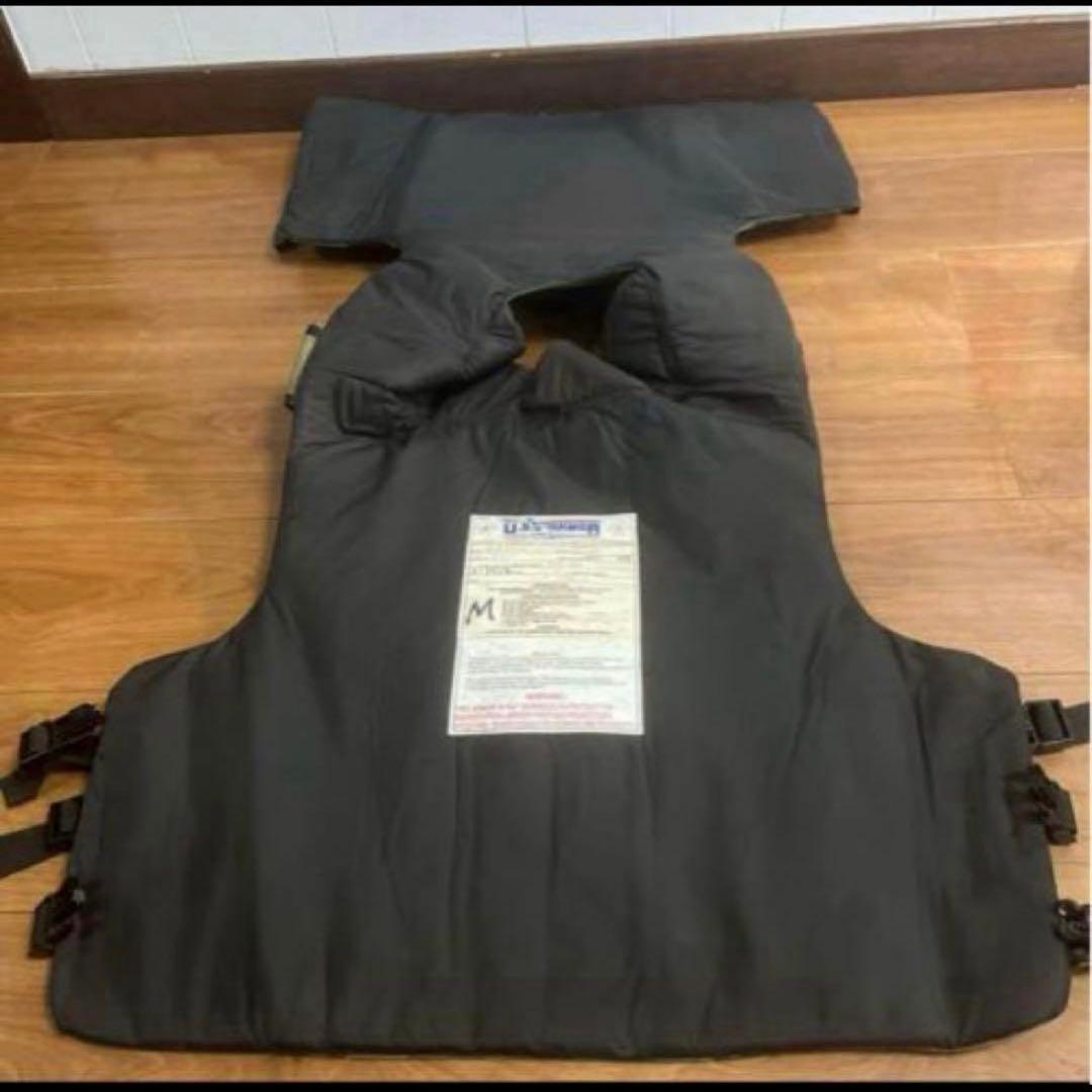 米軍放出品　米軍　BODY ARMOUR ソフトアーマー　プレート付き　送料無料