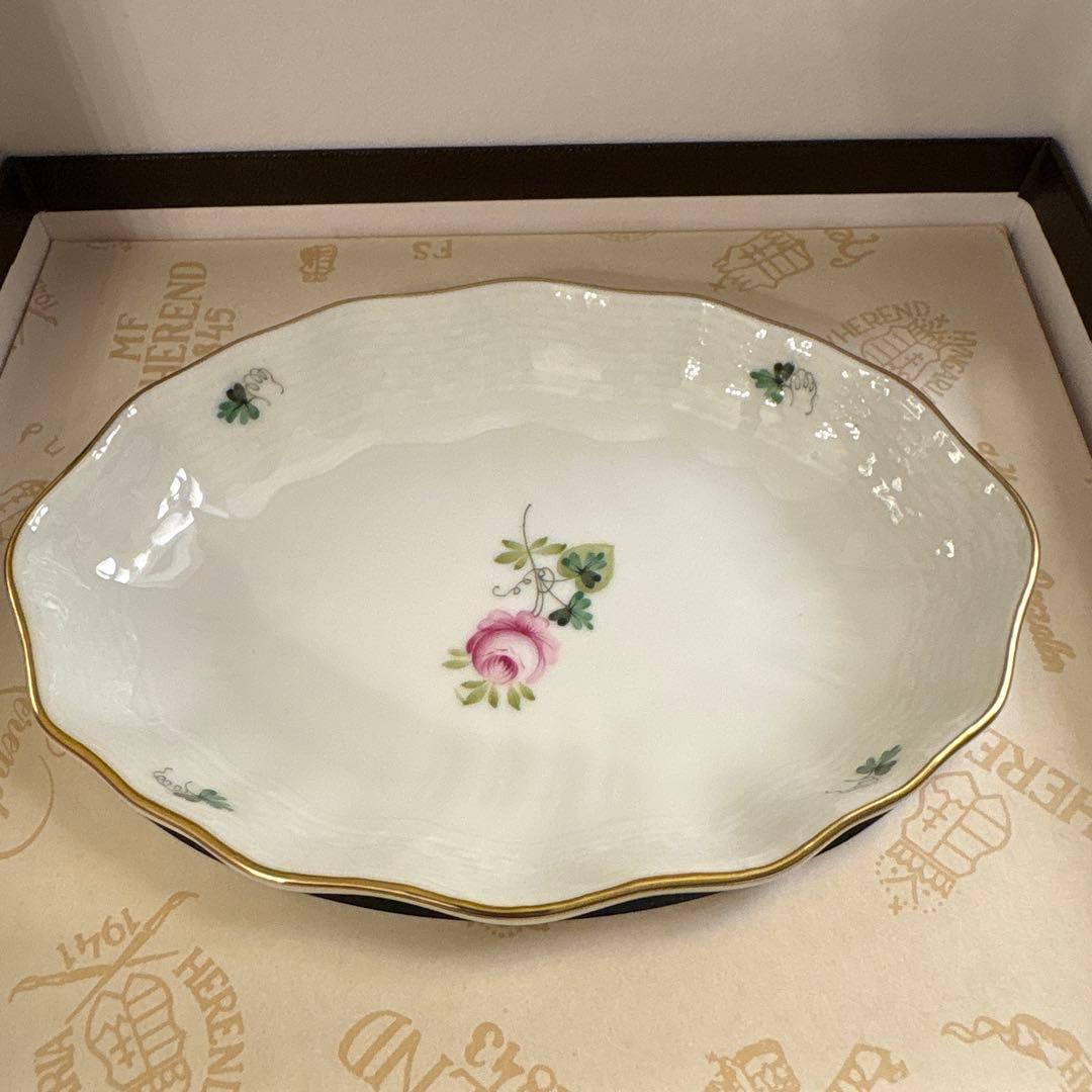 新品　未開封　未使用　保管品　ヘレンド　ウイーンのバラ　楕円形　プレート