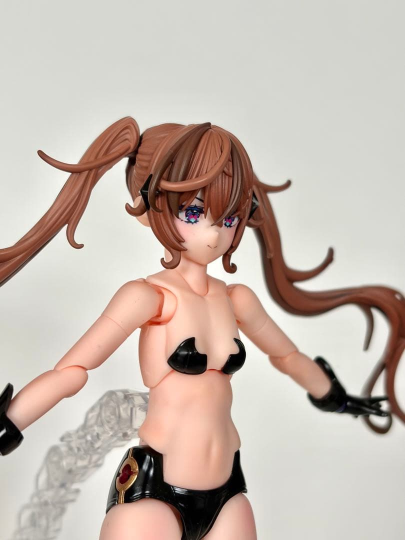 デザイアメイデン　レイダー　塗装済み完成品　メガミデバイス　コトブキヤ