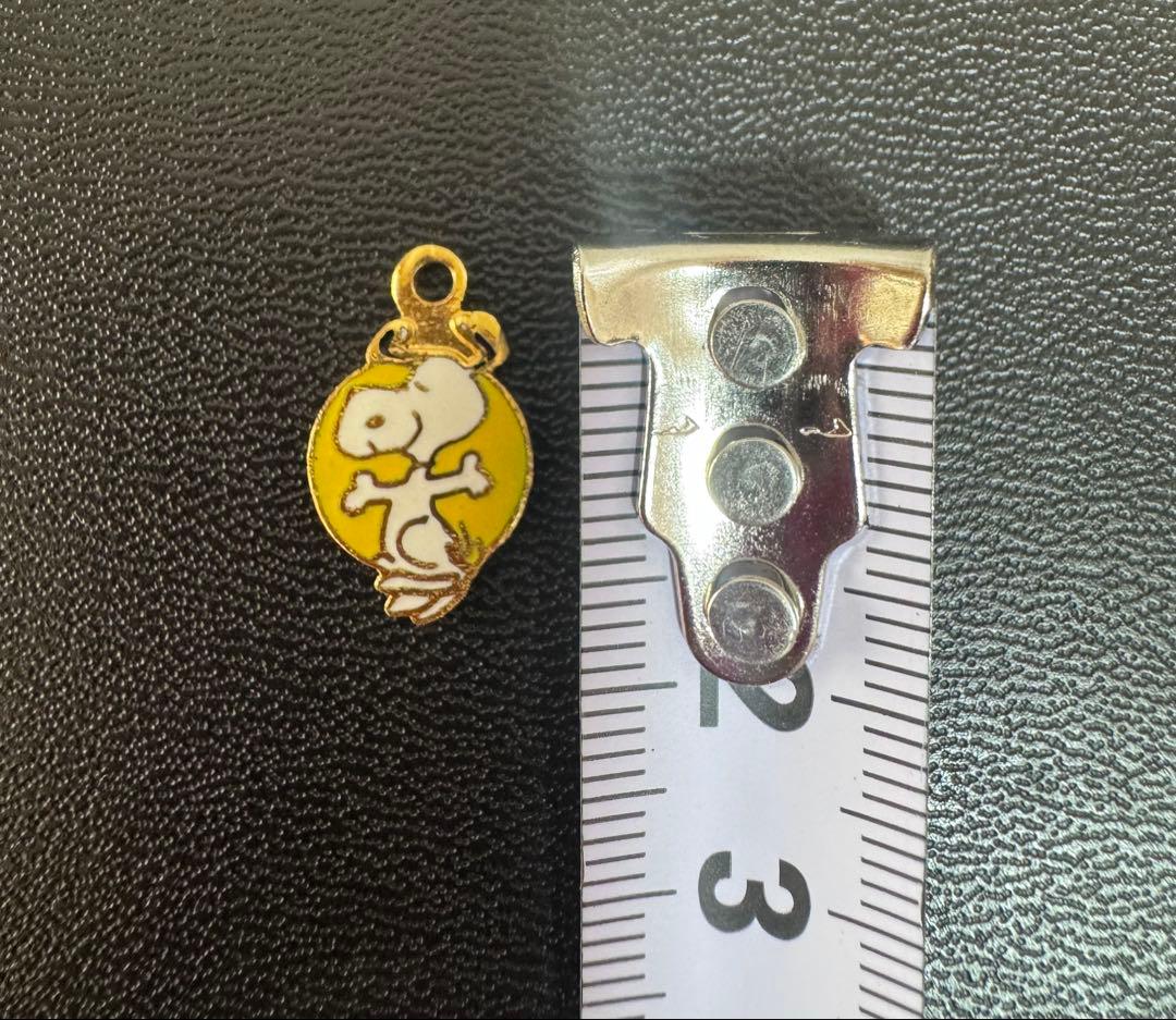 VINTAGE スヌーピー ピンズピンバッジ ペンダントトップチャーム2個セット