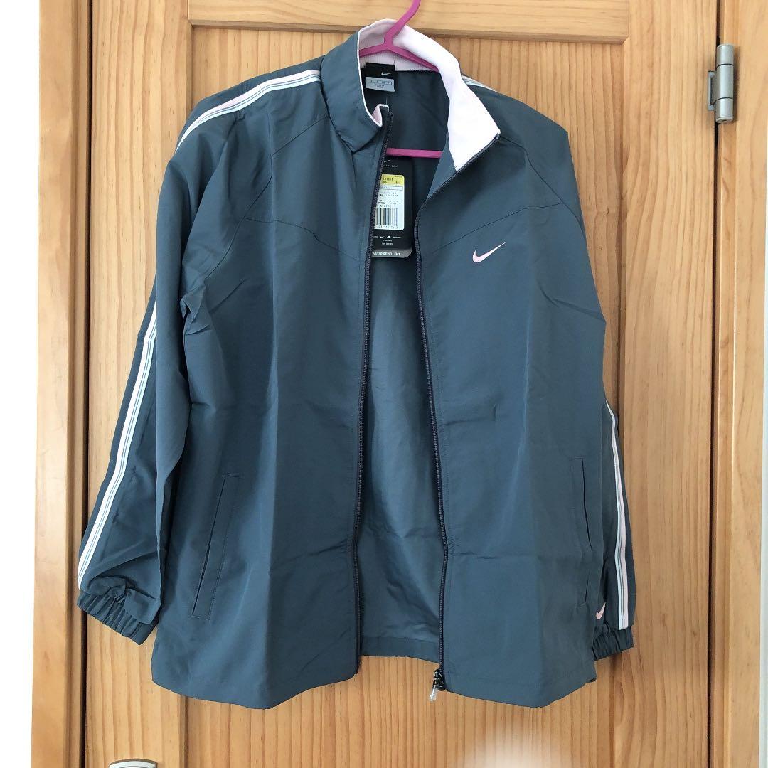 Nike トレーニングウエア上下　Sサイズ