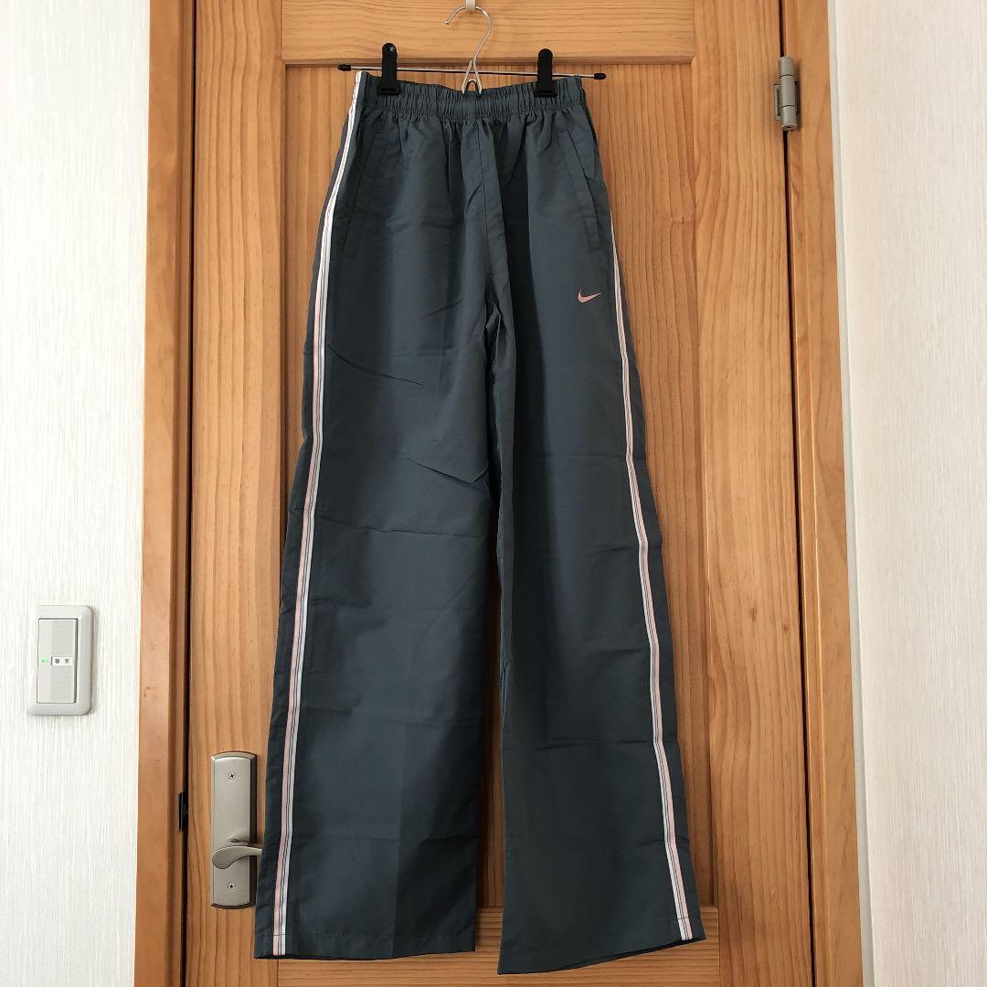 Nike トレーニングウエア上下　Sサイズ