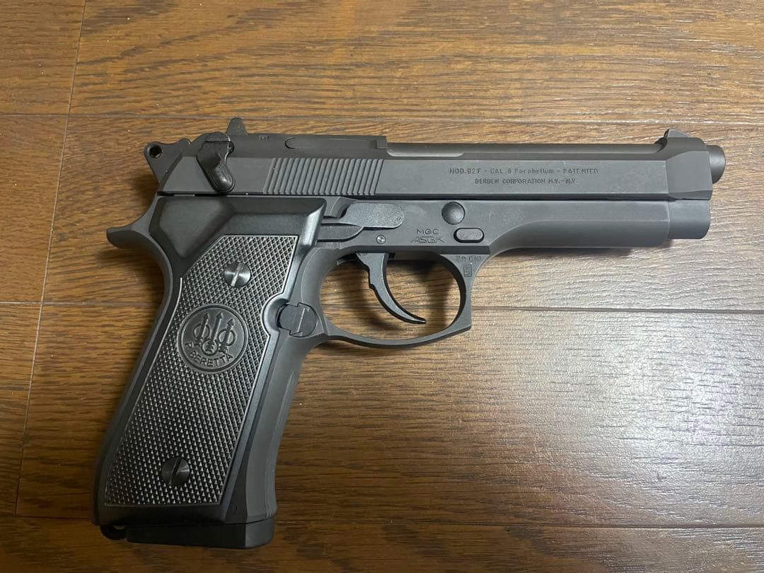 MGC Beretta M92F HW ガスガン　予備マグ2本 他