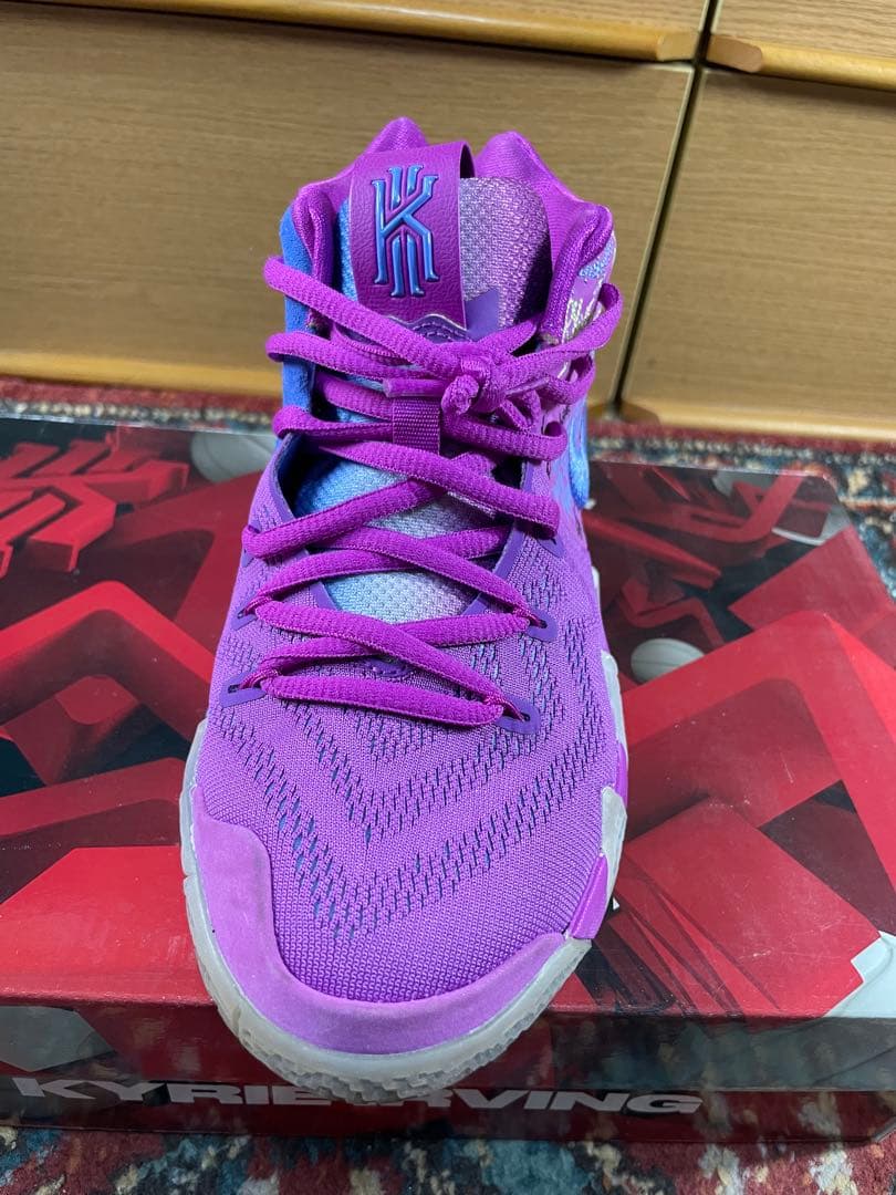 Nike Kyrie Irving シューズ
