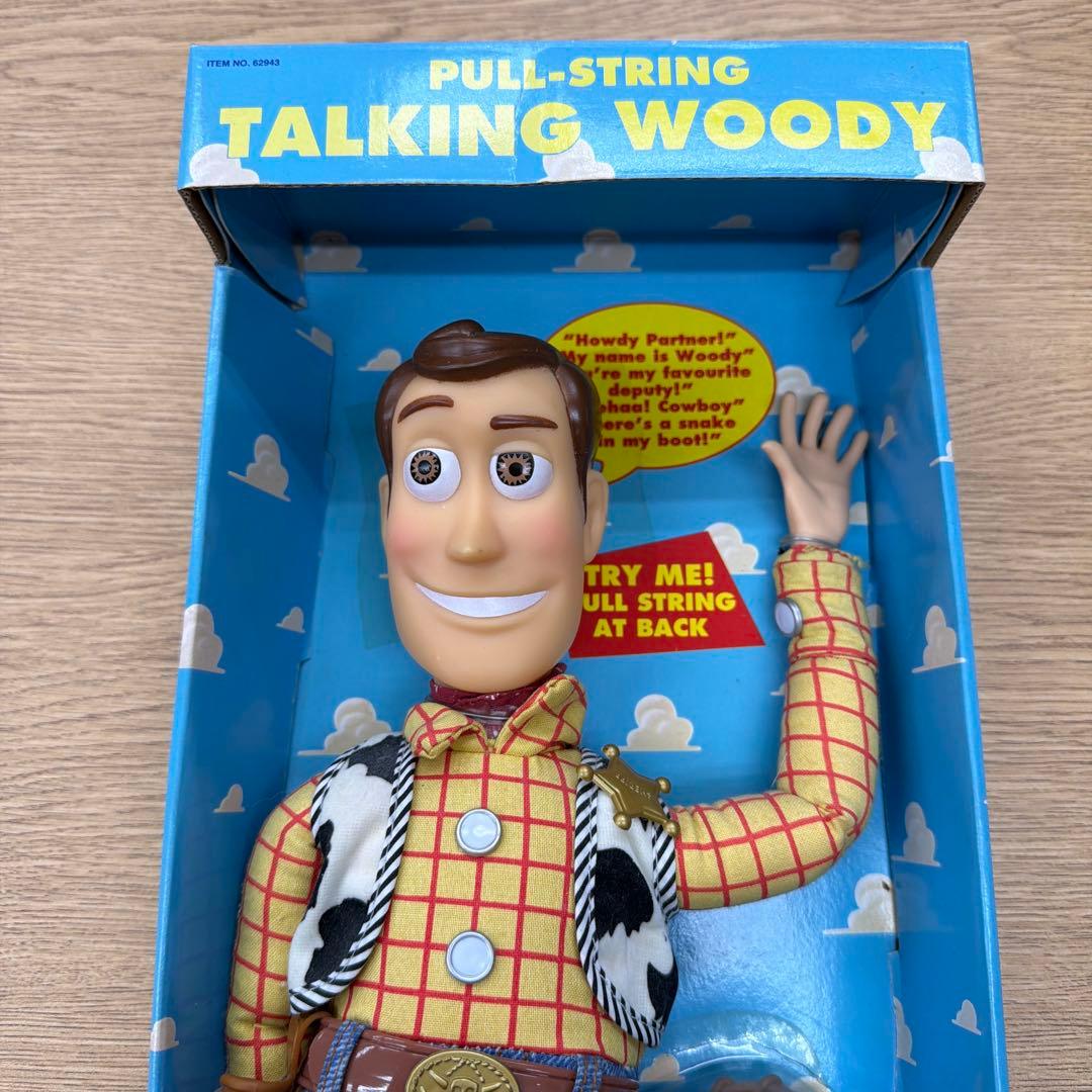 トイストーリー　TALKING WOODY