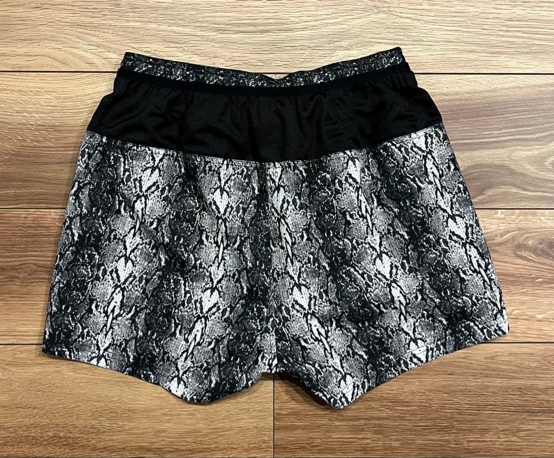 ウォーキング・ランニングウェア PYTHON PATTERN 7 POCKETS RACING SHORTS