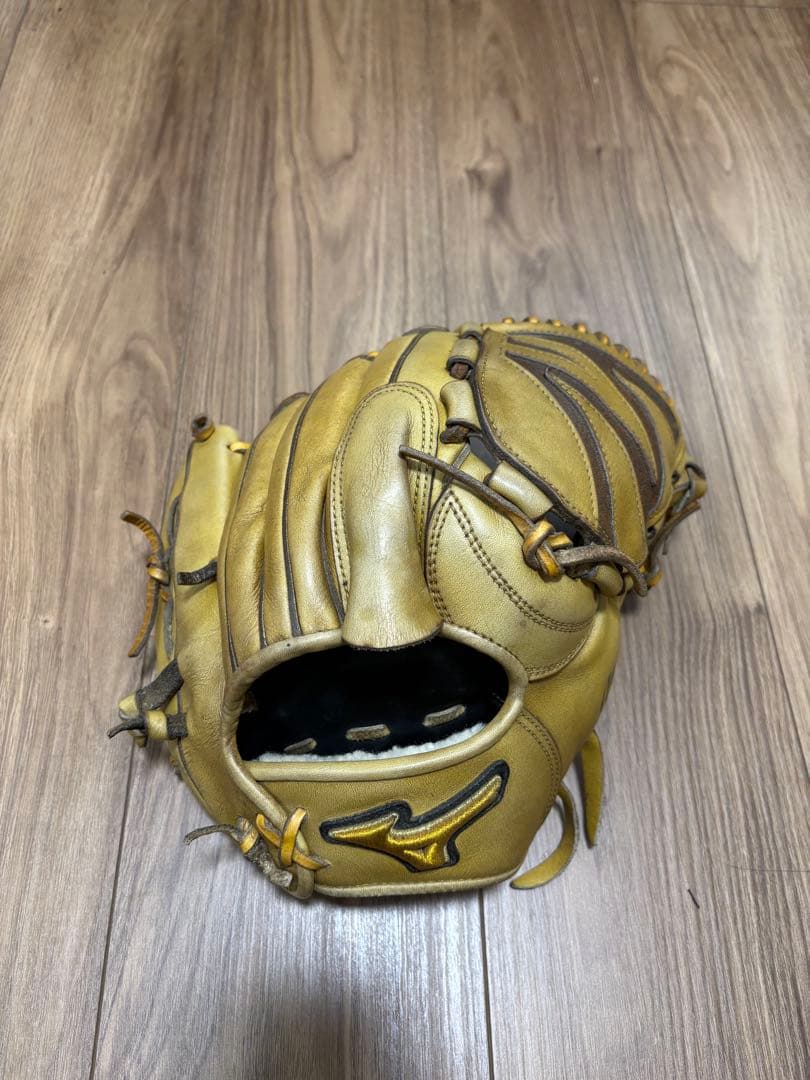 Mizuno Pro 軟式投手用グローブ イエロー