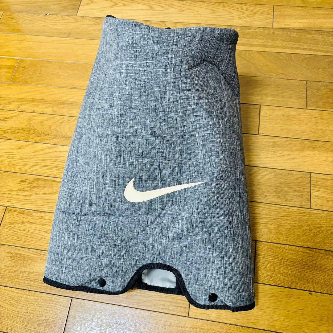 【美品】NIKE ナイキゴルフキャディバッグ6分割　送料込み