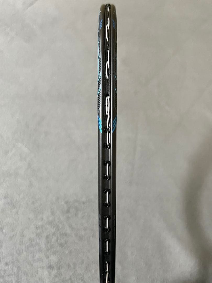 YONEX ボルトリック zフォースⅡ 4UG5