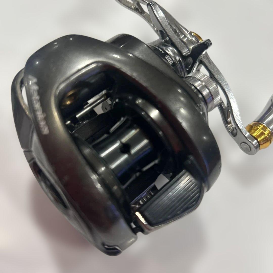 SHIMANO 20nium HG 右巻き　ドラグ動かない　ゴメクサス