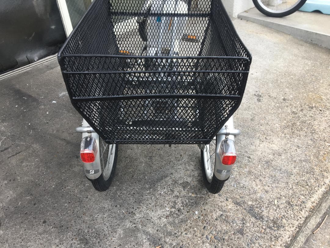 地域限定送料無料　アシスタワゴン　12,8AH　三輪車　神戸市　電動自転車