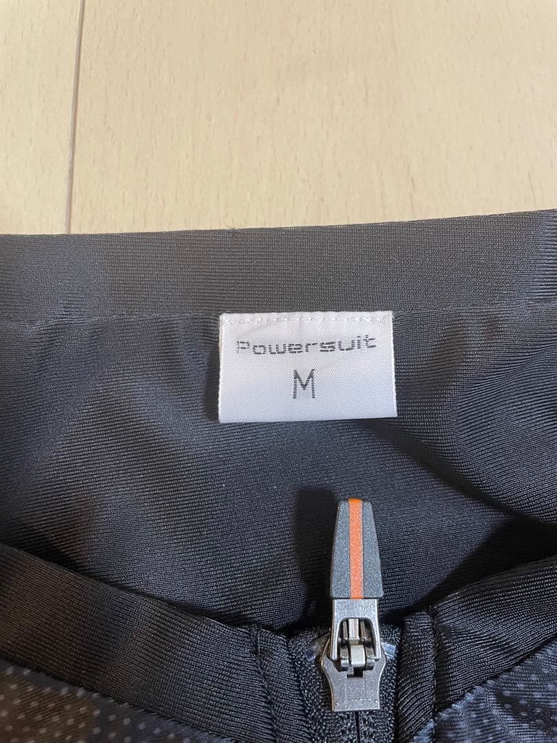 SIXPAD Powersuit 上下セット　女性Mサイズ