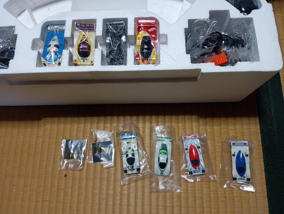 AFX 富士スピードウェイ四車線スロットレーシングセット