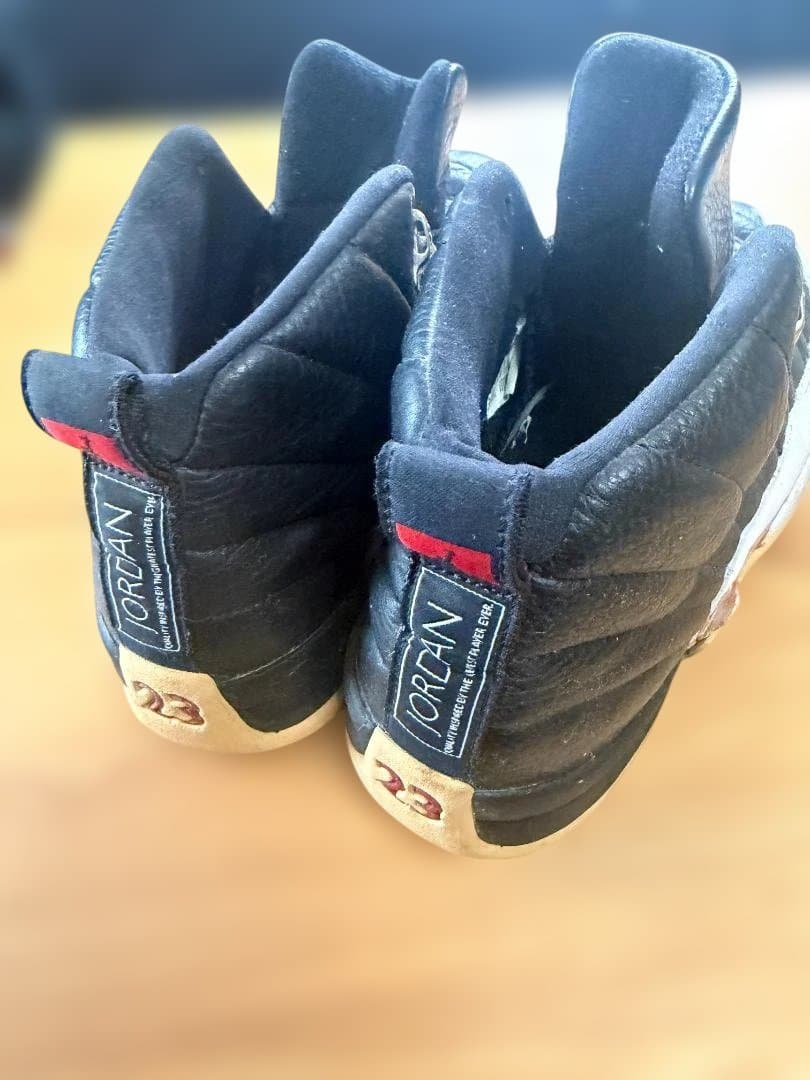 Air Jordan 12 ブラック/ホワイト