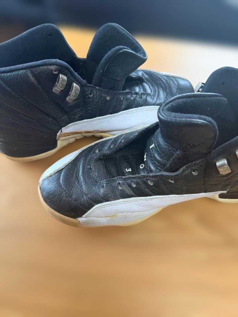 Air Jordan 12 ブラック/ホワイト