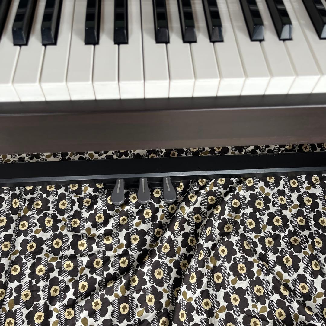 電子ピアノ CASIO Privia PX-700 88鍵盤 送料込み