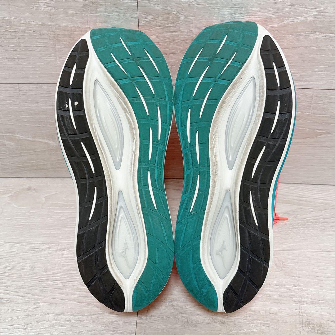 【極美品】ミズノ MIZUNO ネオビスタ２　ランニングシューズ 28