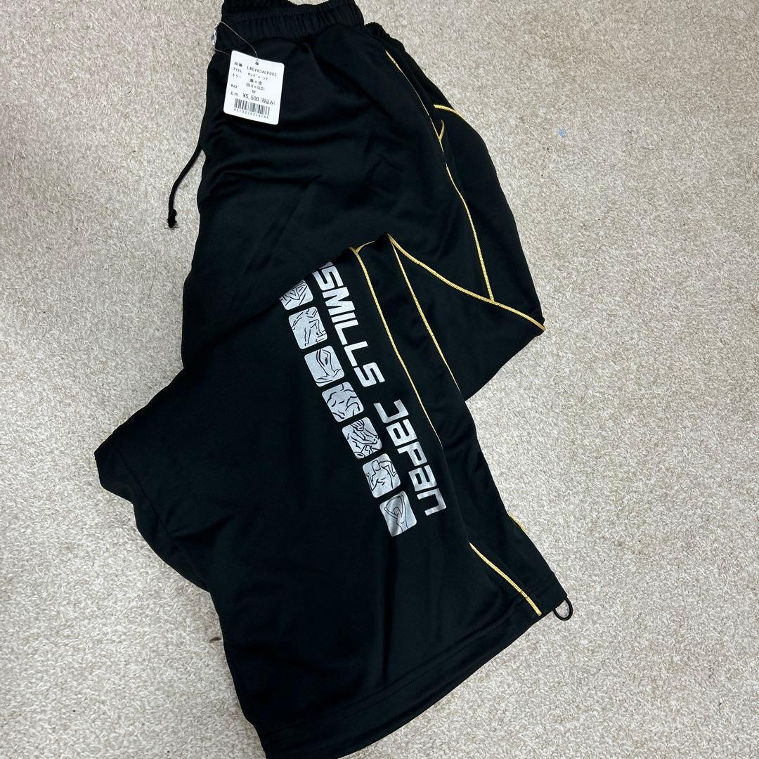 レスミルズ（BTSJ）　ブラック✖️ゴールドボディコンバット　トレーニングパンツ
