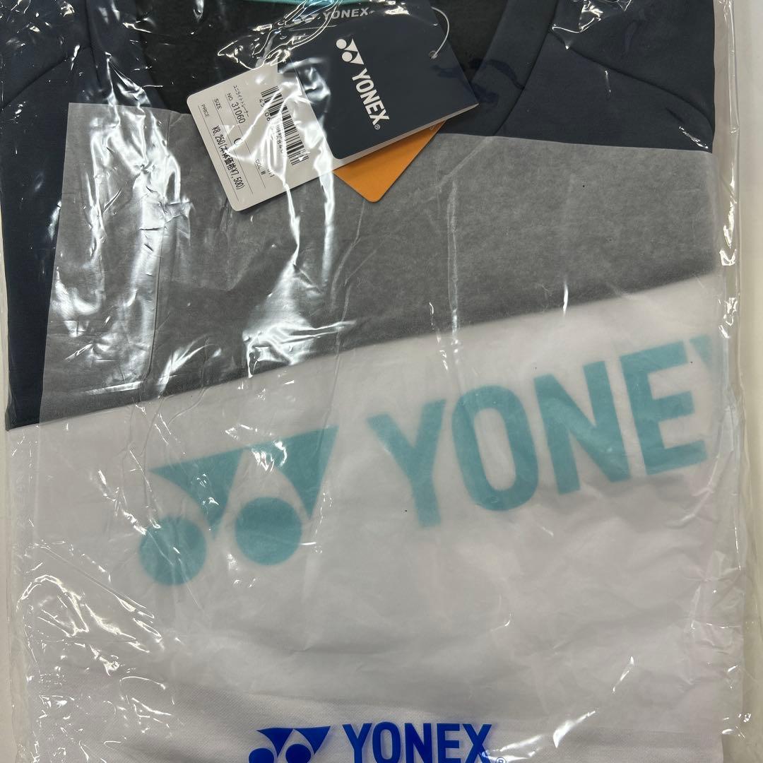 Oサイズ　31060/011　新品未使用　YONEX　トレーナー