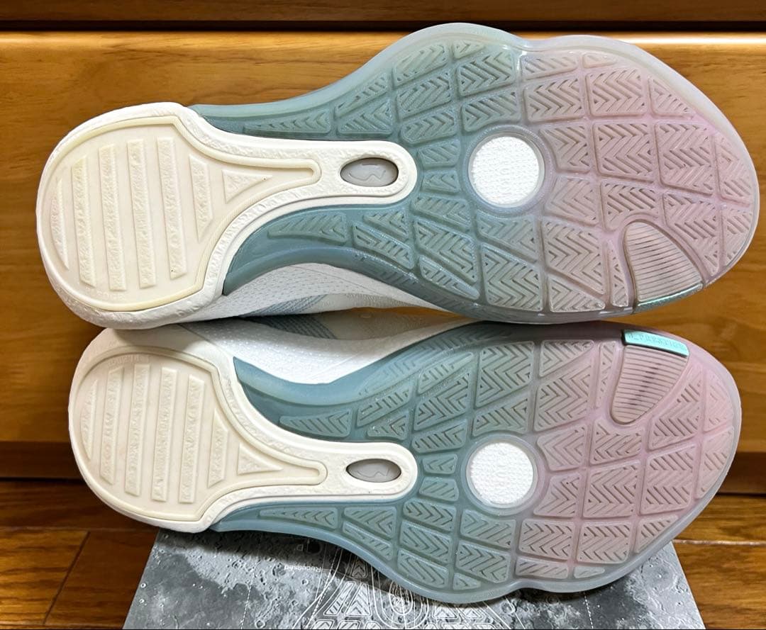 Wade All City13 27.0センチ（US9.5）