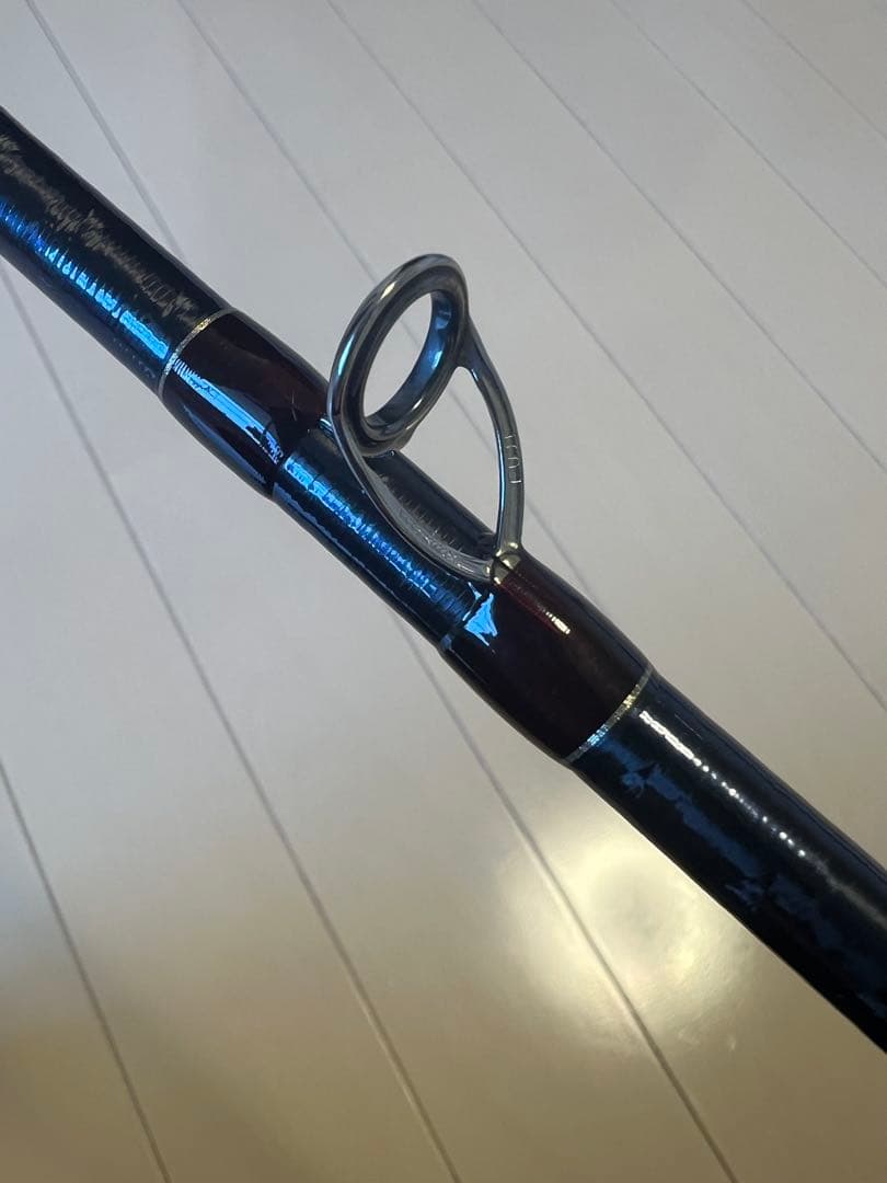 ワールドシャウラ 1832R-2 極美品