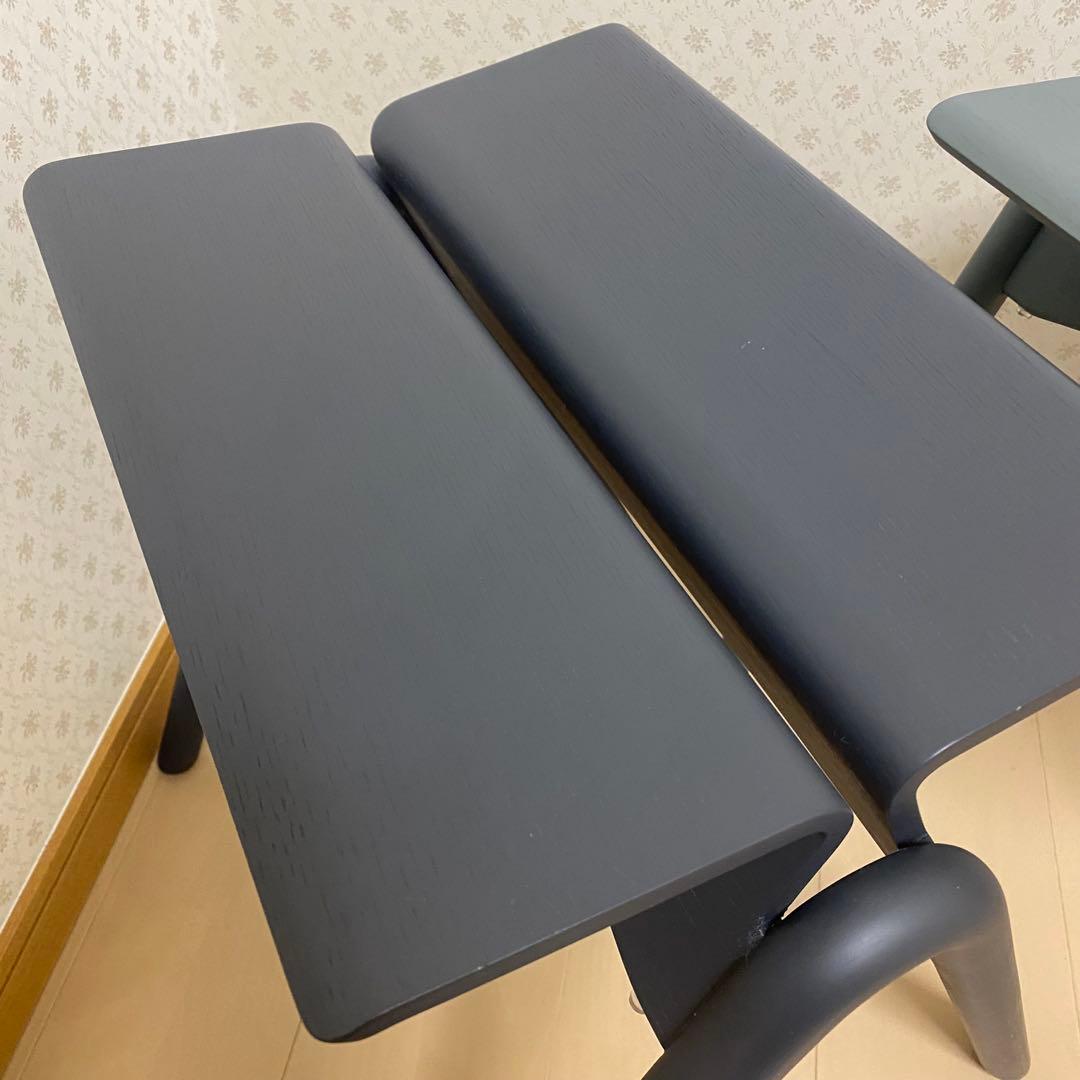 軽やかに美しく、そして強く。今にも飛び立ちそうな木製スツール KAMOME 2脚