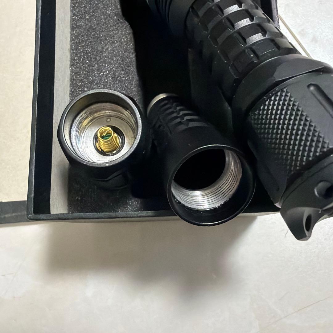 ライト　懐中電灯　SOLARFORCE