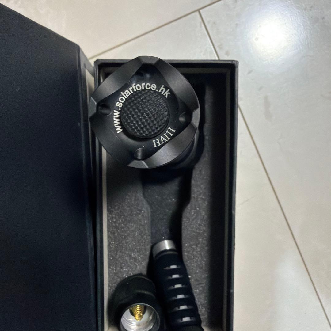 ライト　懐中電灯　SOLARFORCE