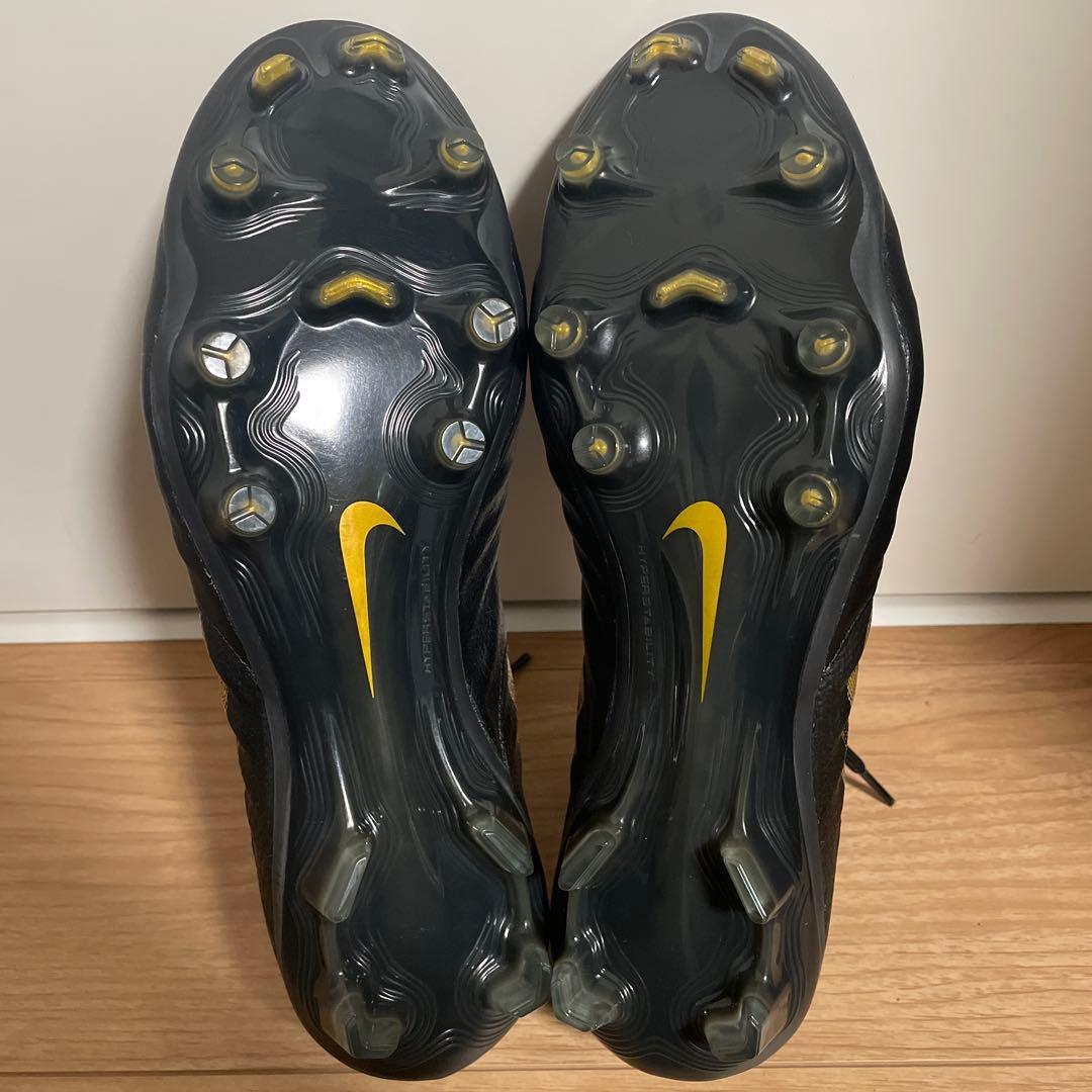 TIEMPO LEGEND 7 ELITE FG Black Gold ②