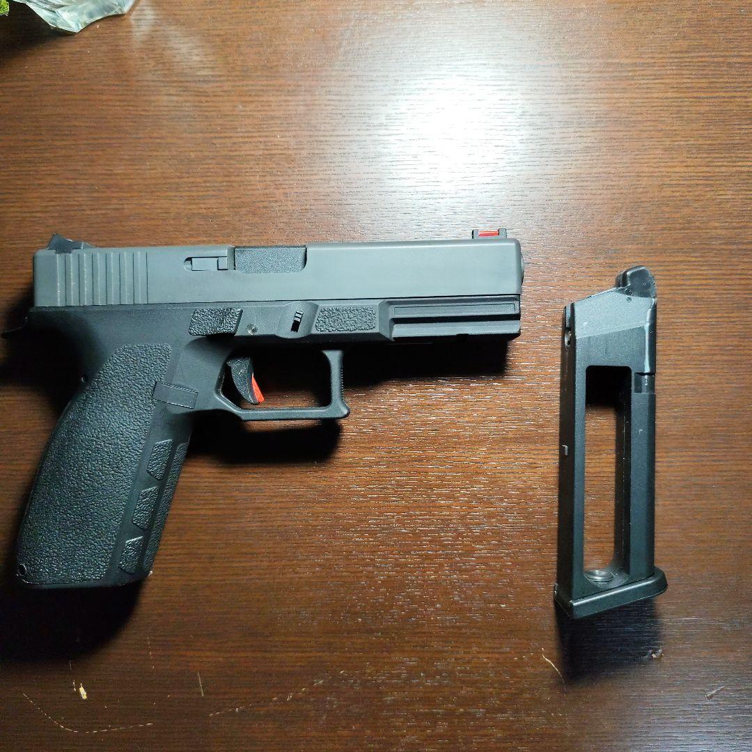 トイガン carbon8 striker9