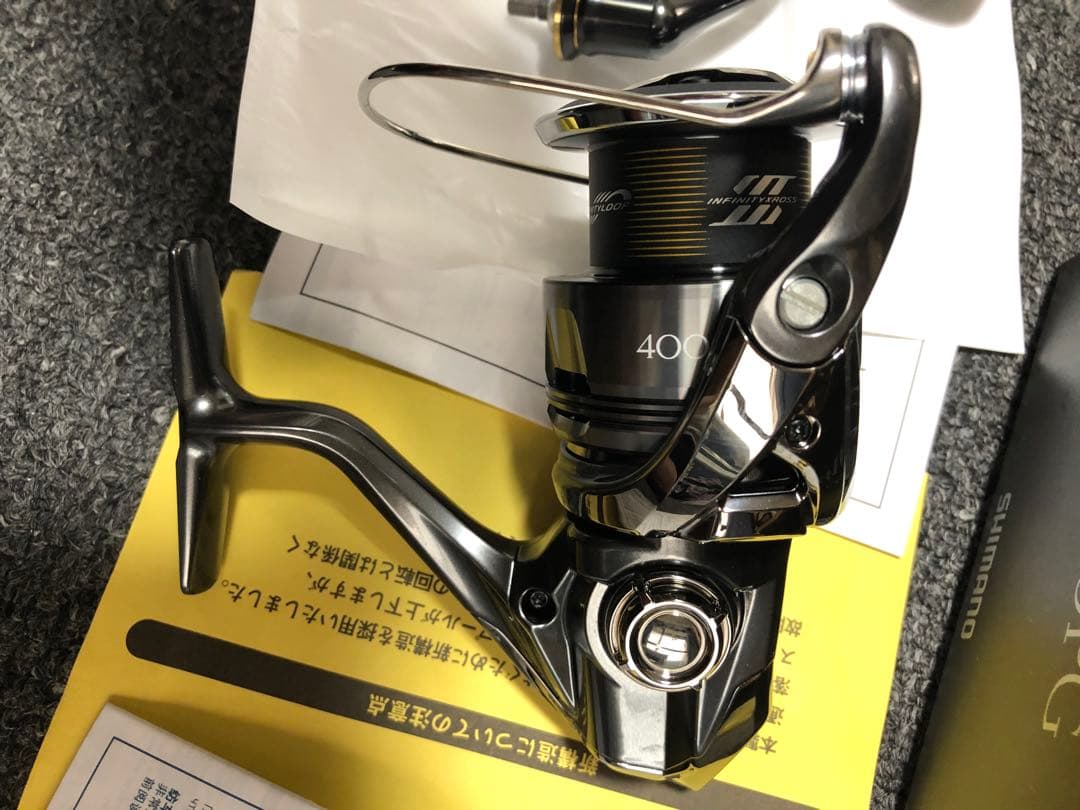 SHIMANO 24ツインパワー4000PG スピニングリール