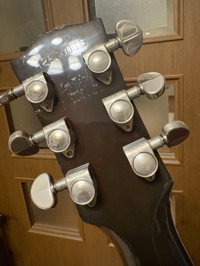 Gibson J-45スタンダード+ セミハードケース付