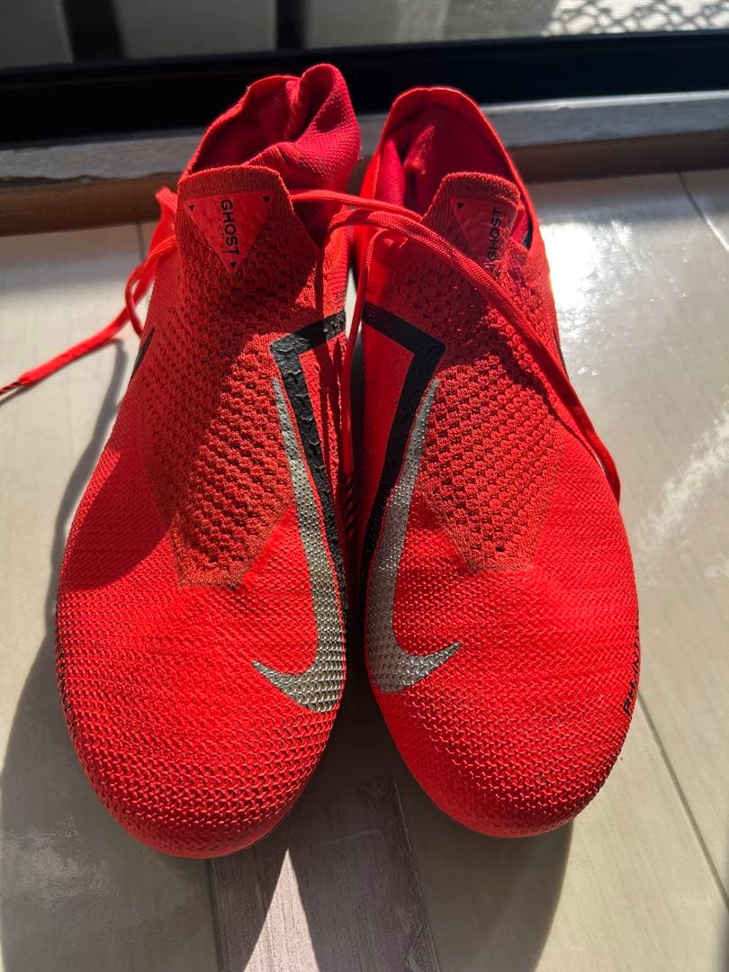 Nike Phantom GT レッド スパイク