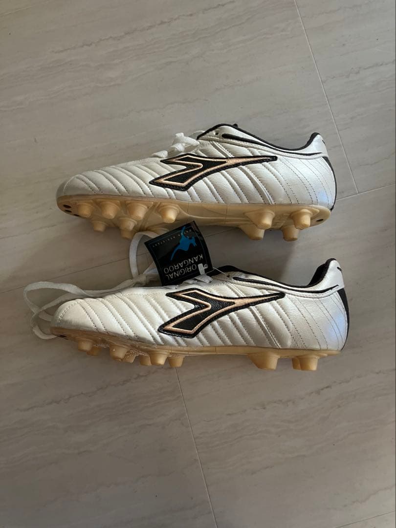 Diadora サッカーシューズ・スパイク ホワイト