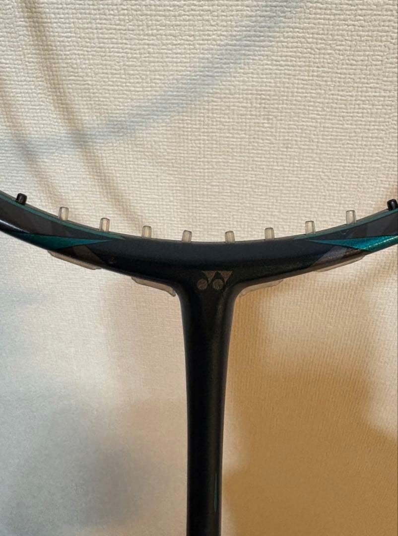 ヨネックス　YONEX ナノフレア800プロ　4UG6
