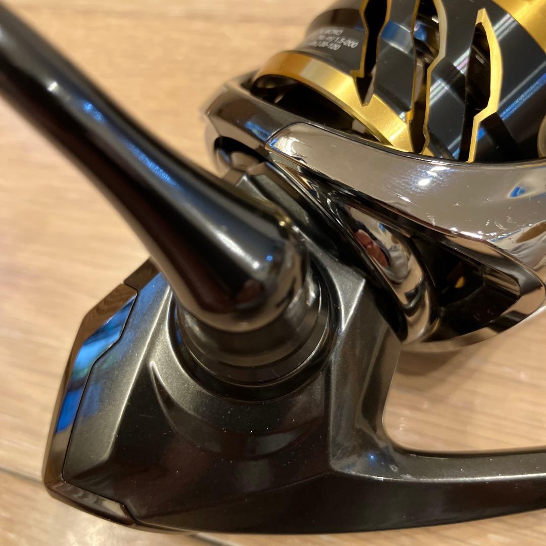 さ*ま様 SHIMANO スピニングリール 20ツインパワー 中古