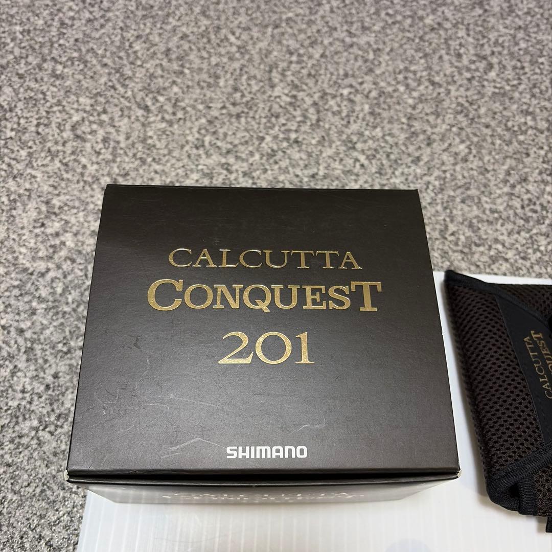 シマノ21カルカッタコンクエスト201 美品スタジオオーシャンマークハンドル付き