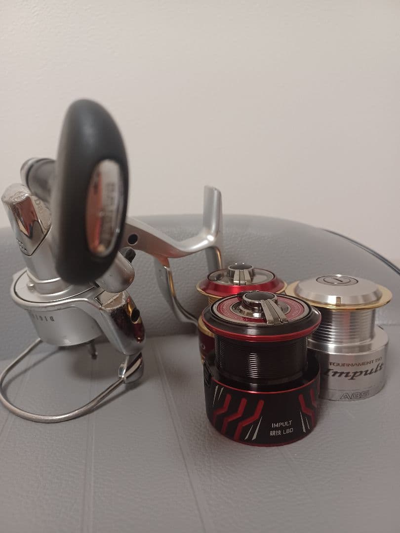Daiwa 2500LB スピニングリール