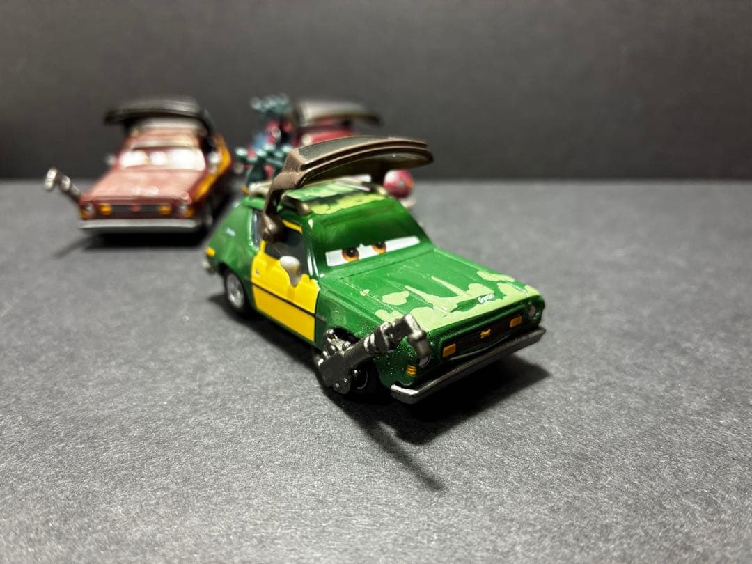 GREMSKY Ramped Gremlin トーチ　油田 カーズ　ミニカー