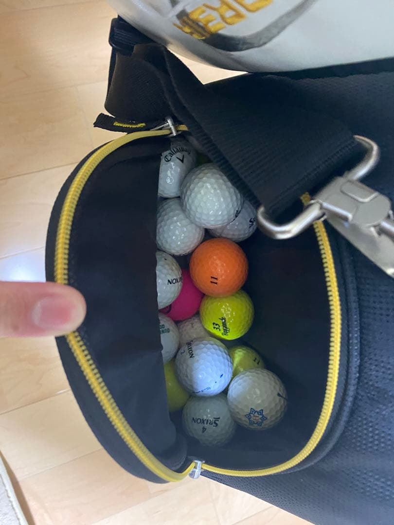 Callaway Warbird ゴルフバッグ ロストボール40個付き