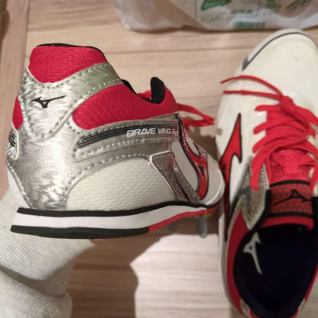 【新品】Mizuno スパイクシューズ25.5ブレイブウィング3