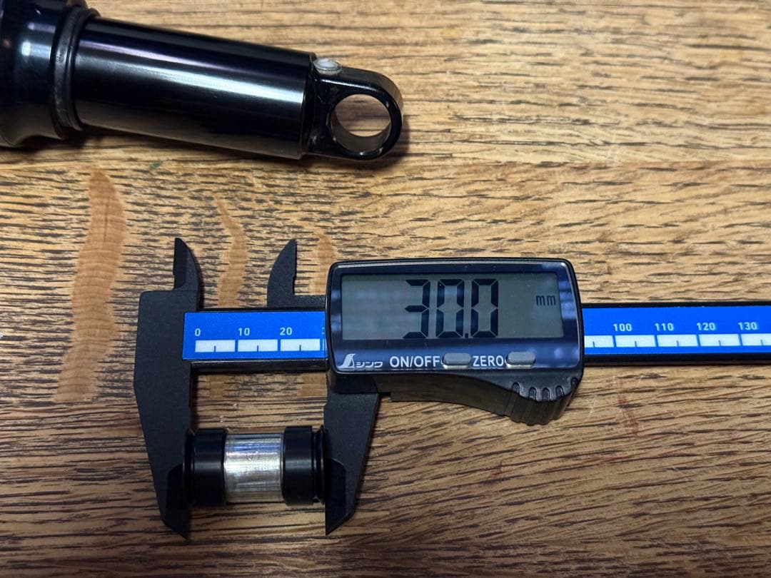 FOX FLOAT DPS Performance Elite 210×52.5