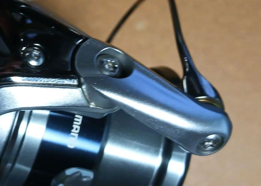 美品 ほぼ新品 シマノ 15ストラディック 2500S