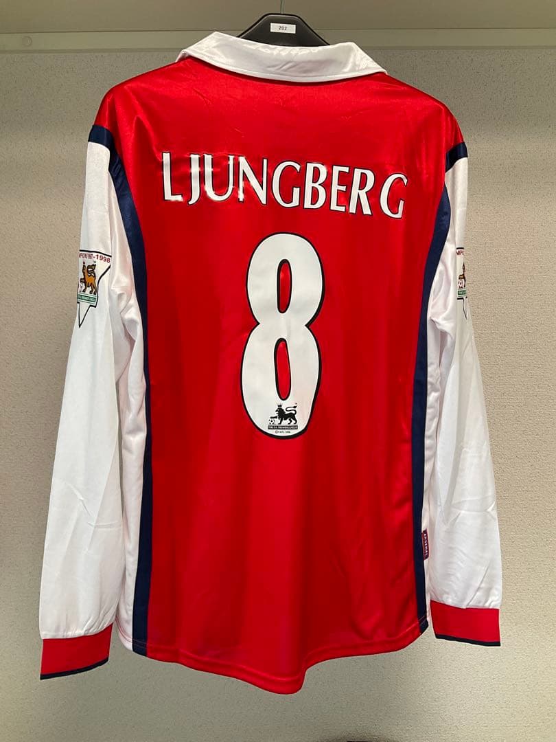LJUNGBERG 8 サッカーシャツ Lサイズ