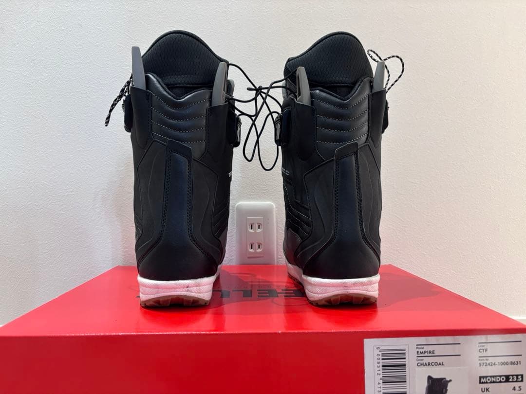 DEELUXE EMPIRE s4 23.5 インナー新品