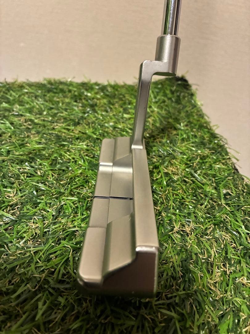 SCOTTY CAMERON パター 赤グリップ　セレクトニューポート2