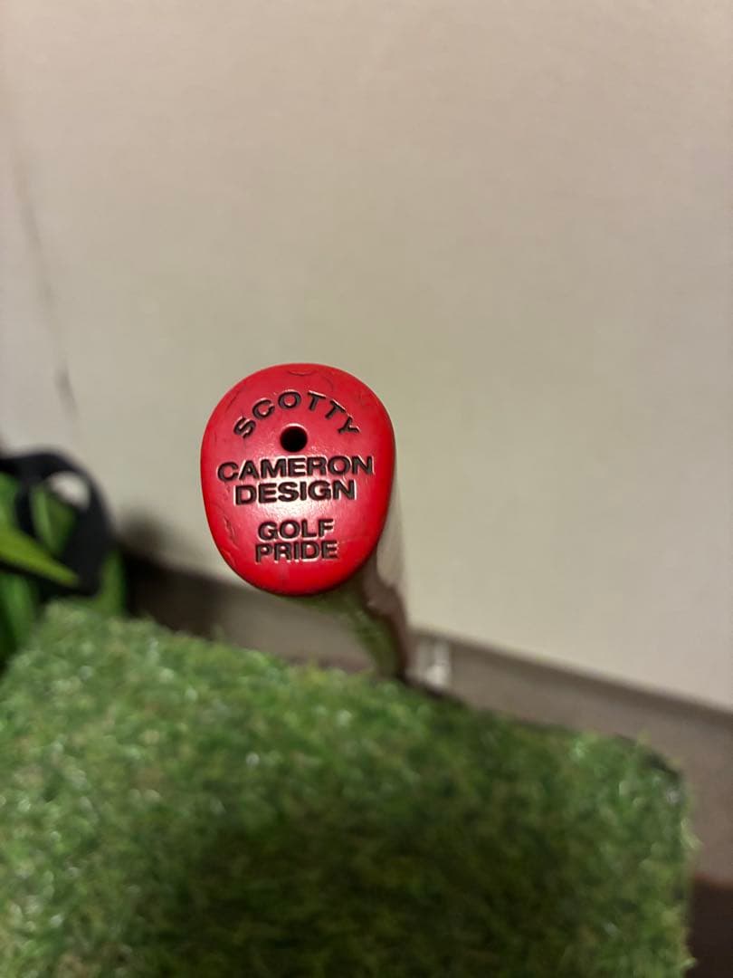SCOTTY CAMERON パター 赤グリップ　セレクトニューポート2