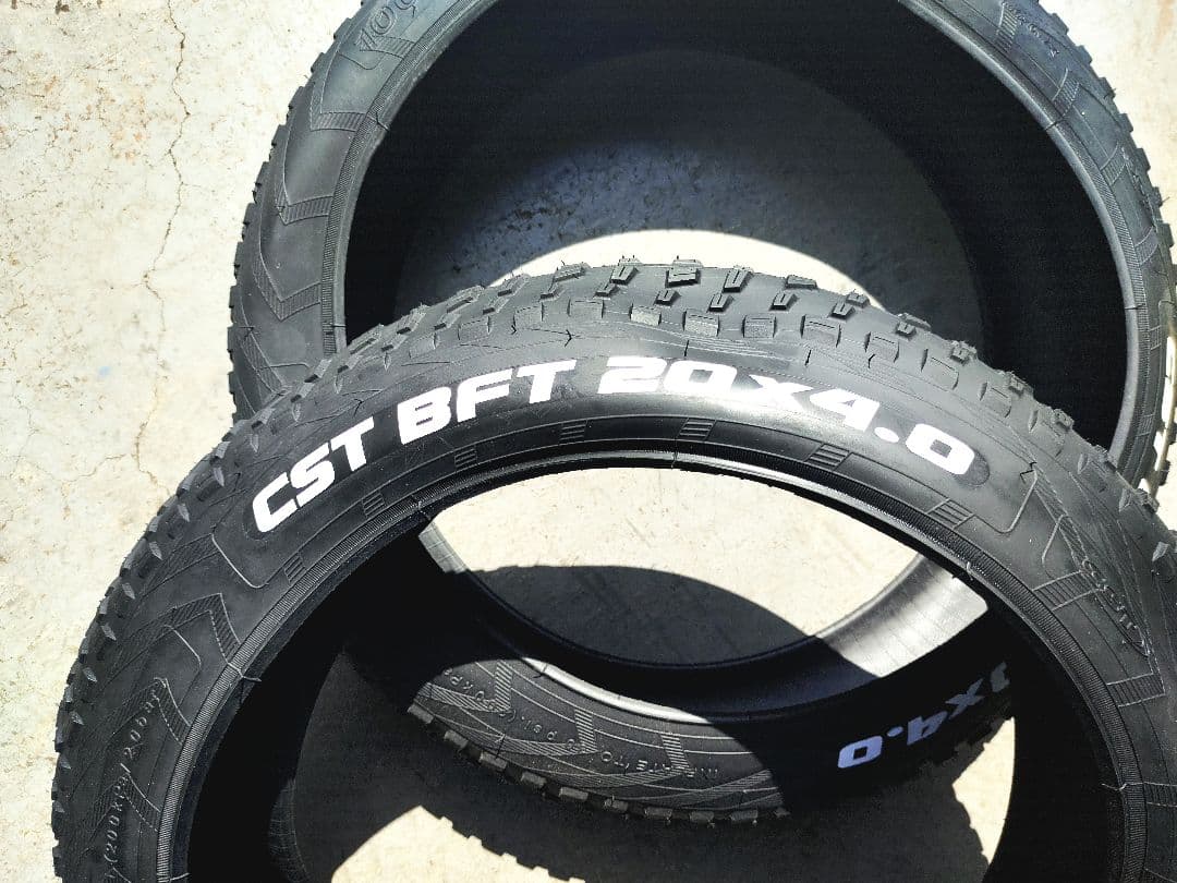 タイヤ CST BFT 20x4.0 ファットタイヤ 2セット
